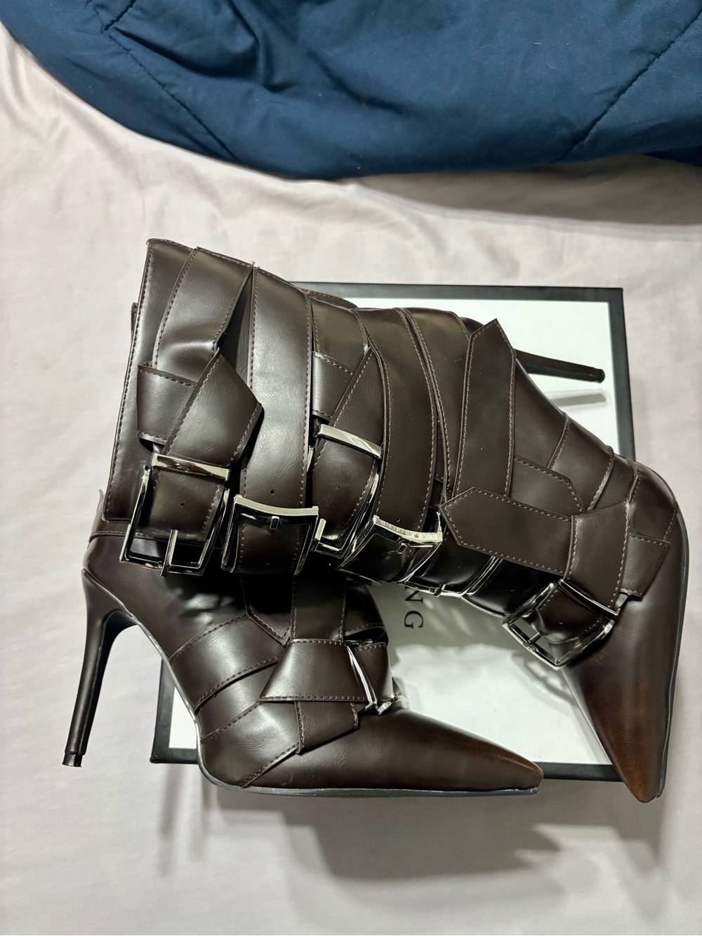 Azalea Wang Alcetas Chocolate Stilletto Bootie with Buckles 8.5 - Picture 3 of 6